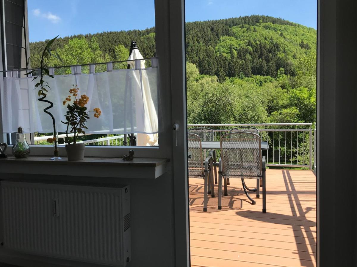 Haus Kyllblick Apartamento Birresborn Exterior foto